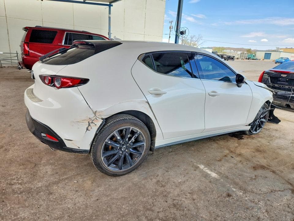 2021 MAZDA 3 PREMIUM 3
