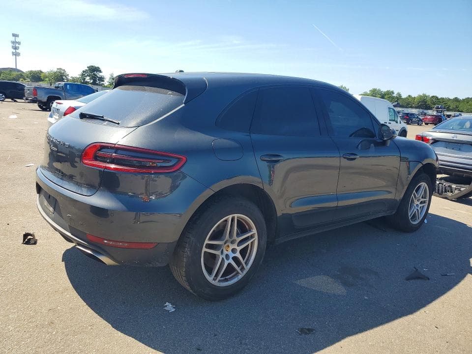 2017 PORSCHE MACAN 3