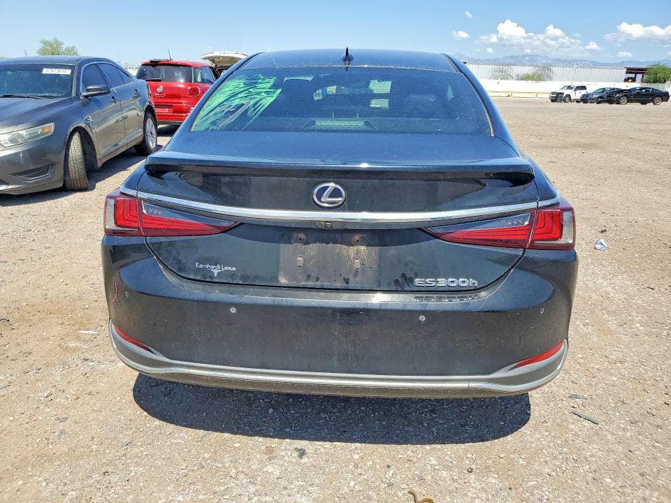 2021 LEXUS ES 300H 6