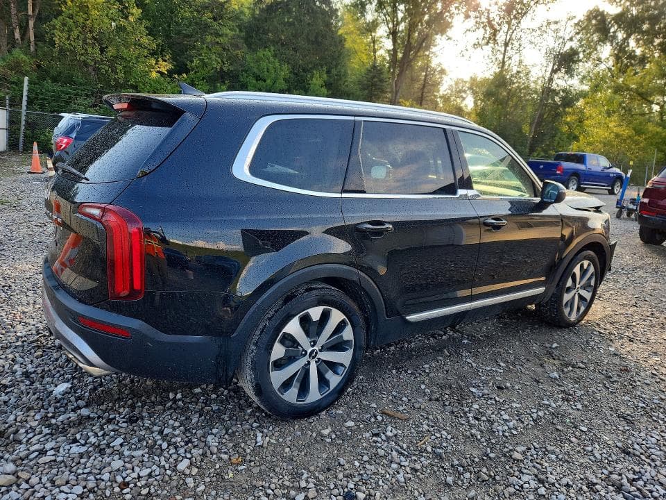 2022 KIA TELLURIDE EX 3