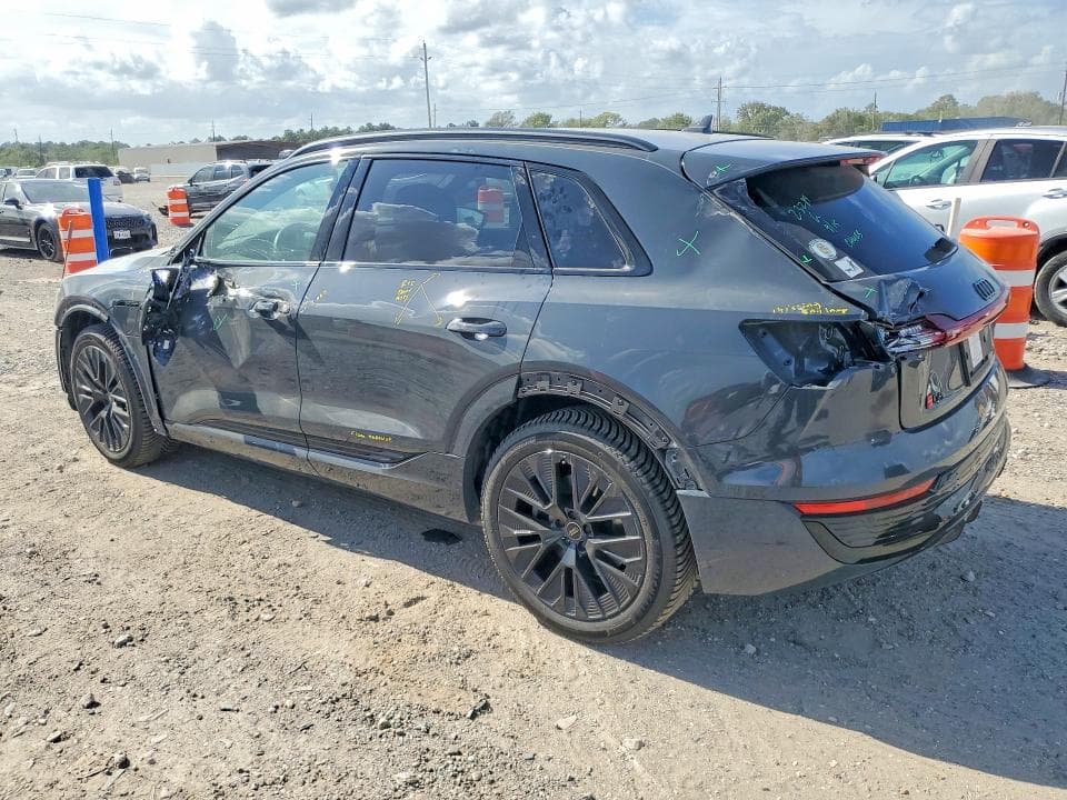 2024 AUDI Q8 E-TRON PRESTIGE 2