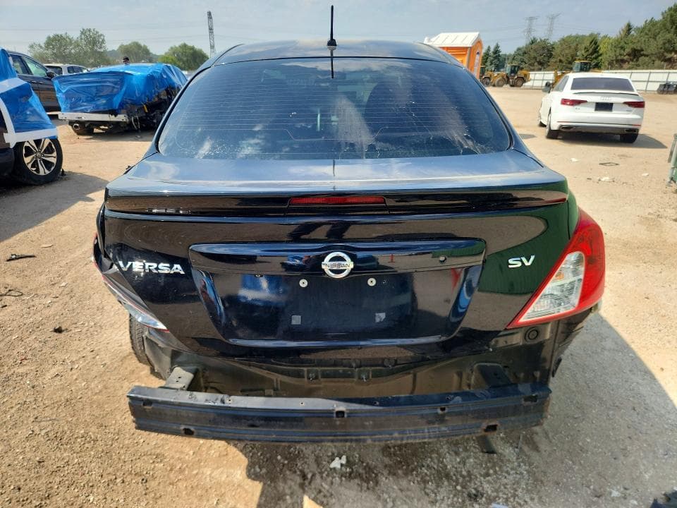 2019 NISSAN VERSA SV 6