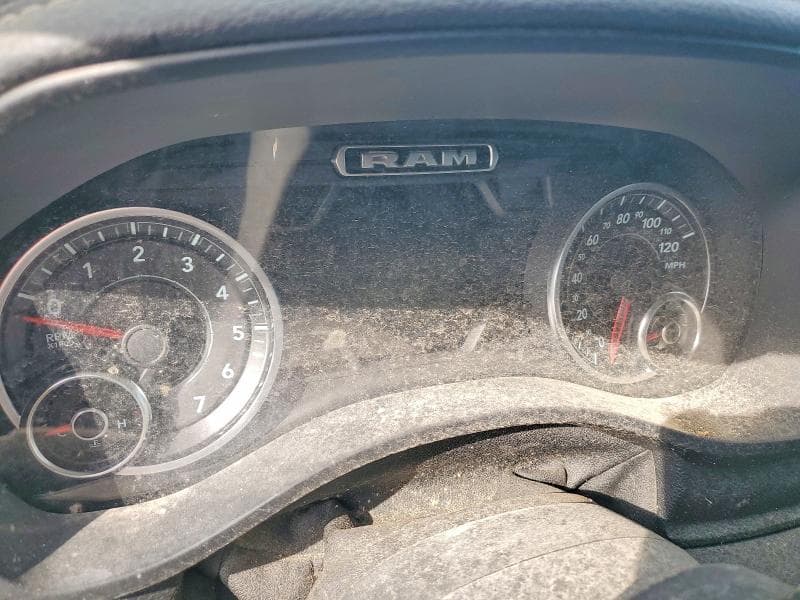 2019 RAM 1500 LARAMIE 9