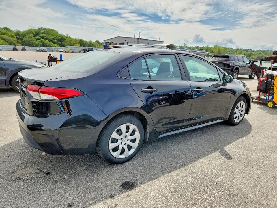 2024 TOYOTA COROLLA LE 3