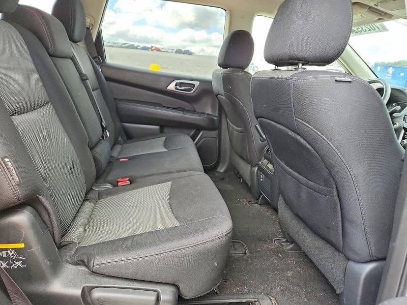 2018 NISSAN PATHFINDER SV 11