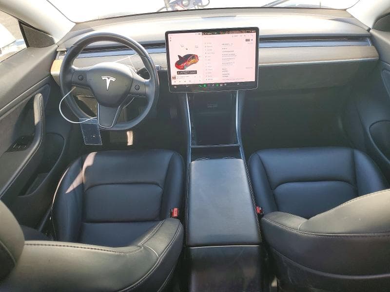 2018 TESLA MODEL 3 8