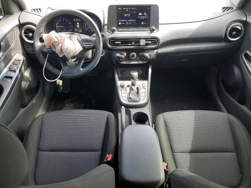 2022 HYUNDAI KONA SE 8