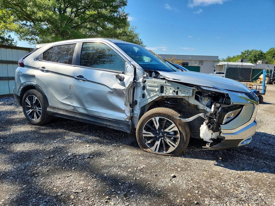 2026 MITSUBISHI ECLIPSE CROSS SE 4