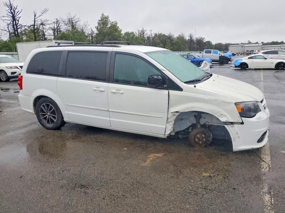 2017 DODGE GRAND CARAVAN GT 4