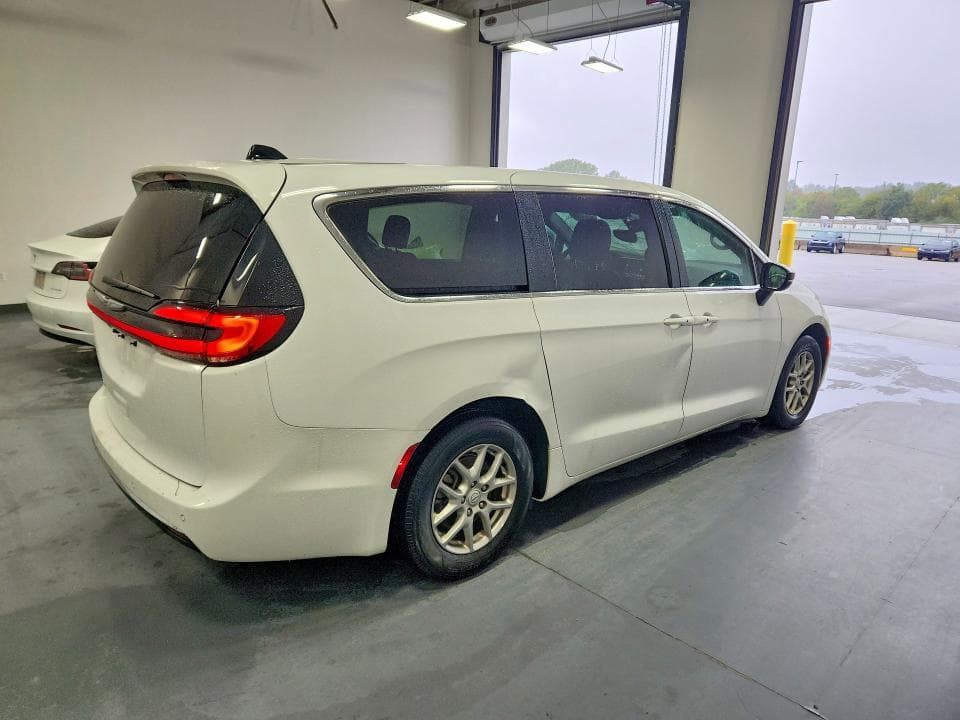 2026 CHRYSLER PACIFICA SELECT 3