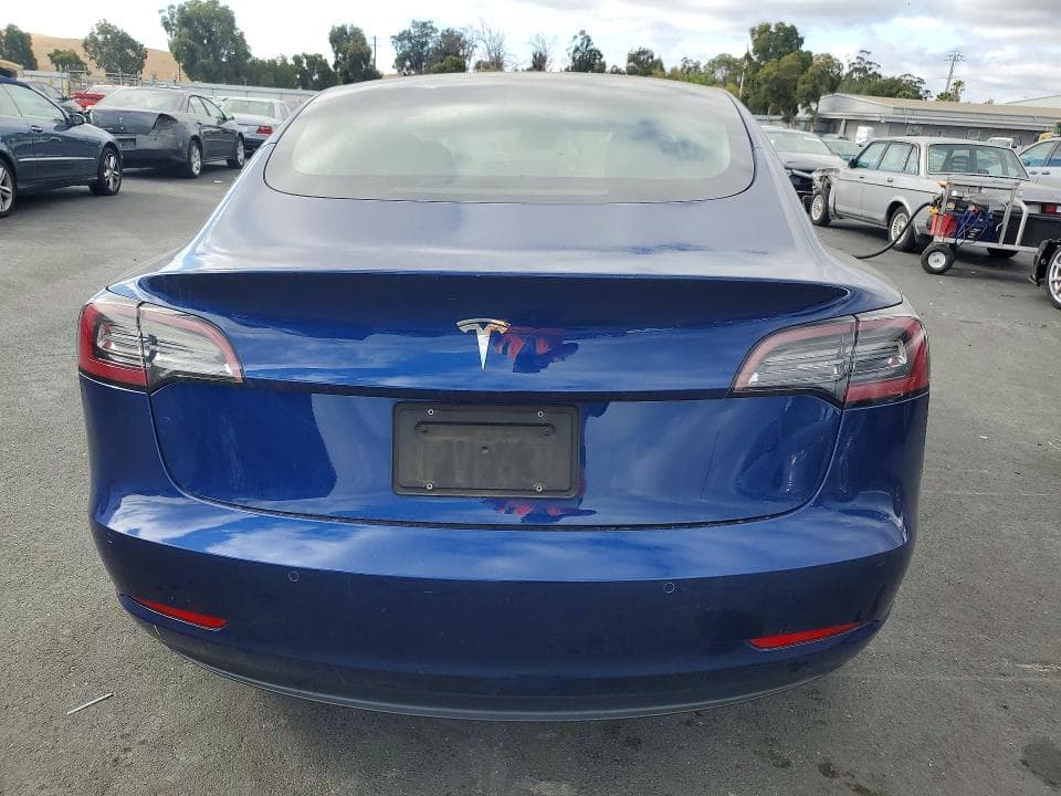 2020 TESLA MODEL 3 6