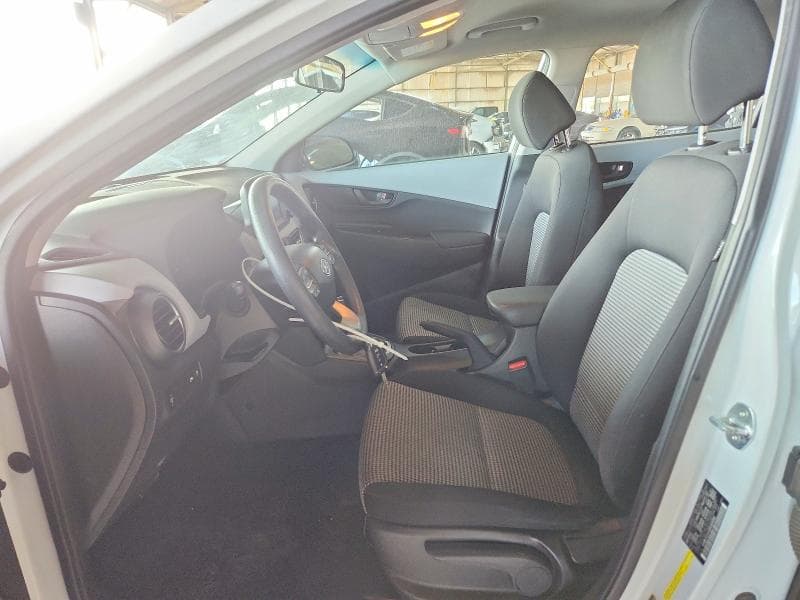 2021 HYUNDAI KONA SE 7