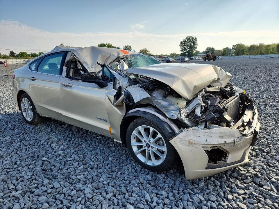 2019 FORD FUSION SE 4