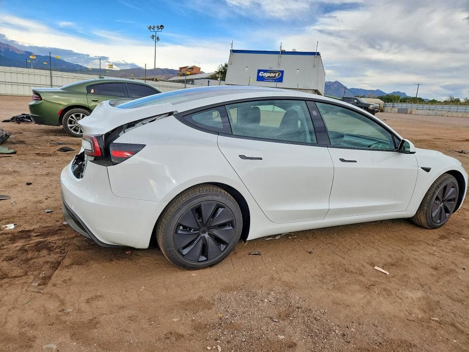 2026 TESLA MODEL 3 3