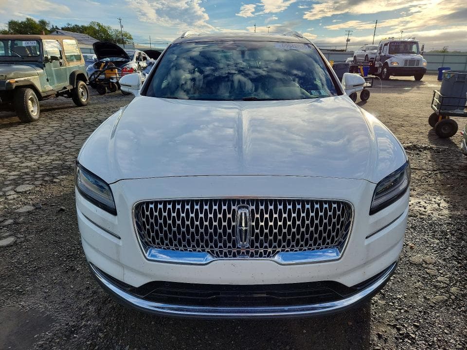2022 LINCOLN NAUTILUS RESERVE 5