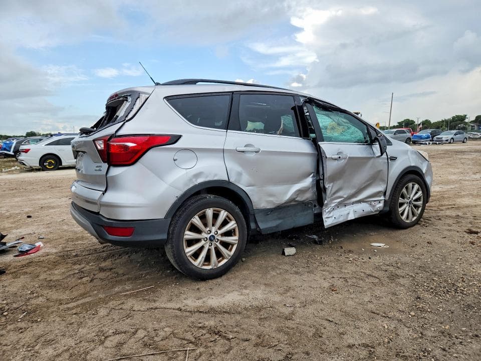 2019 FORD ESCAPE SEL 3