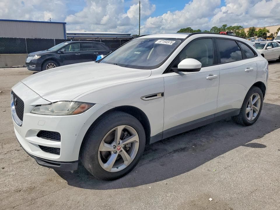 2017 JAGUAR F-PACE PREMIUM - 1
