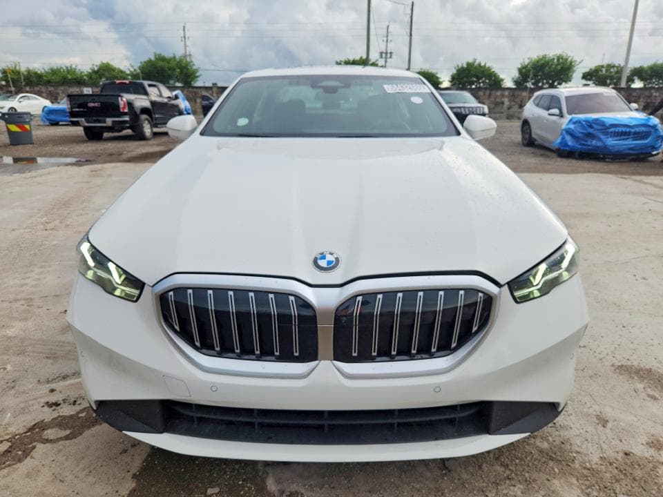 2026 BMW 530 XI 5