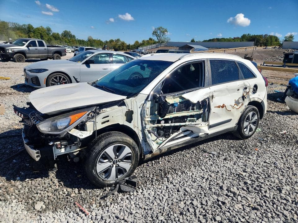 2018 KIA NIRO LX