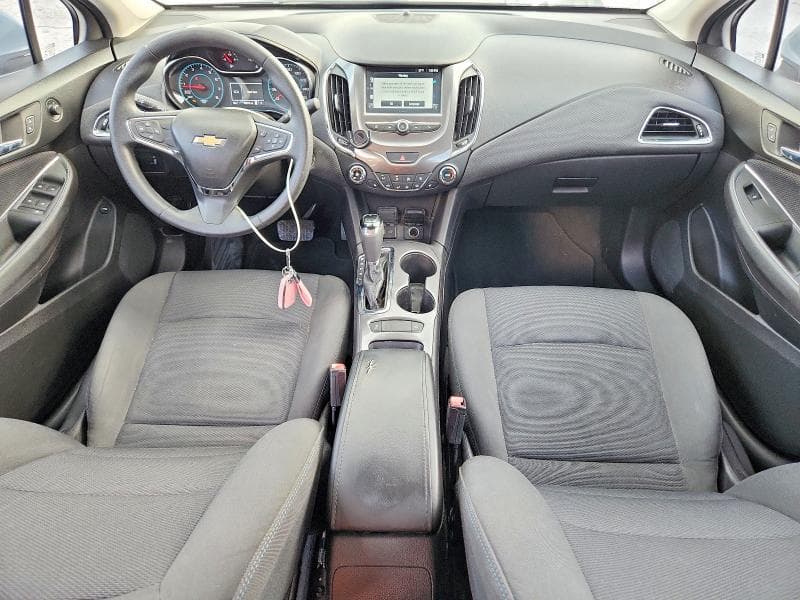 2017 CHEVROLET CRUZE LT 8