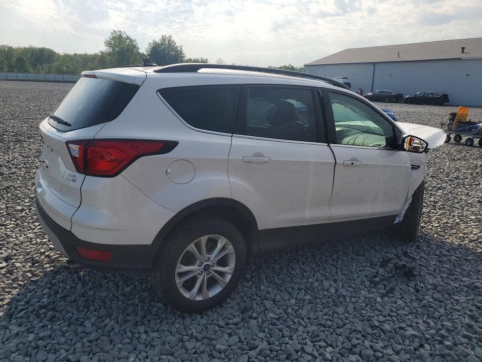 2019 FORD ESCAPE SEL 3