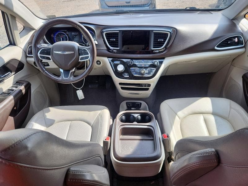 2019 CHRYSLER PACIFICA TOURING L 8