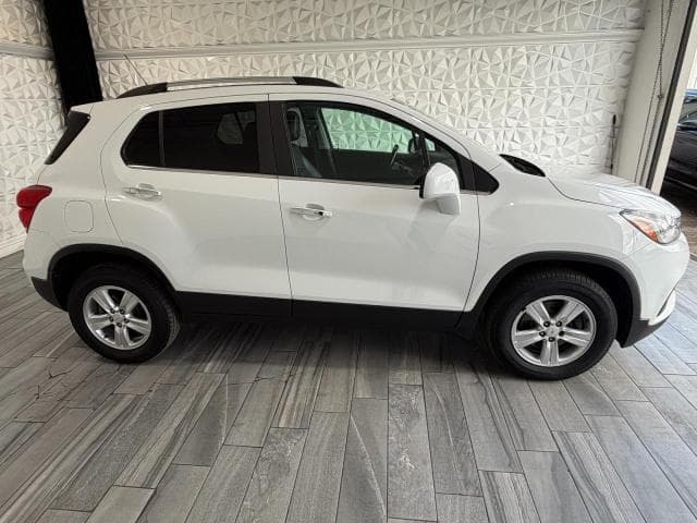 2019 CHEVROLET TRAX 1LT 14