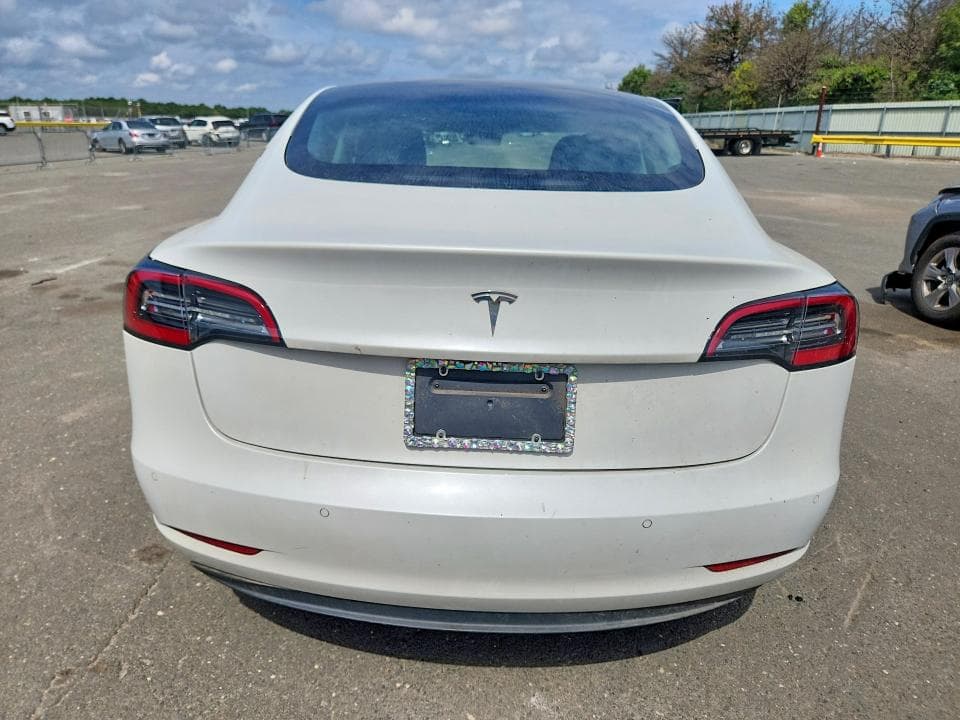 2021 TESLA MODEL 3 6