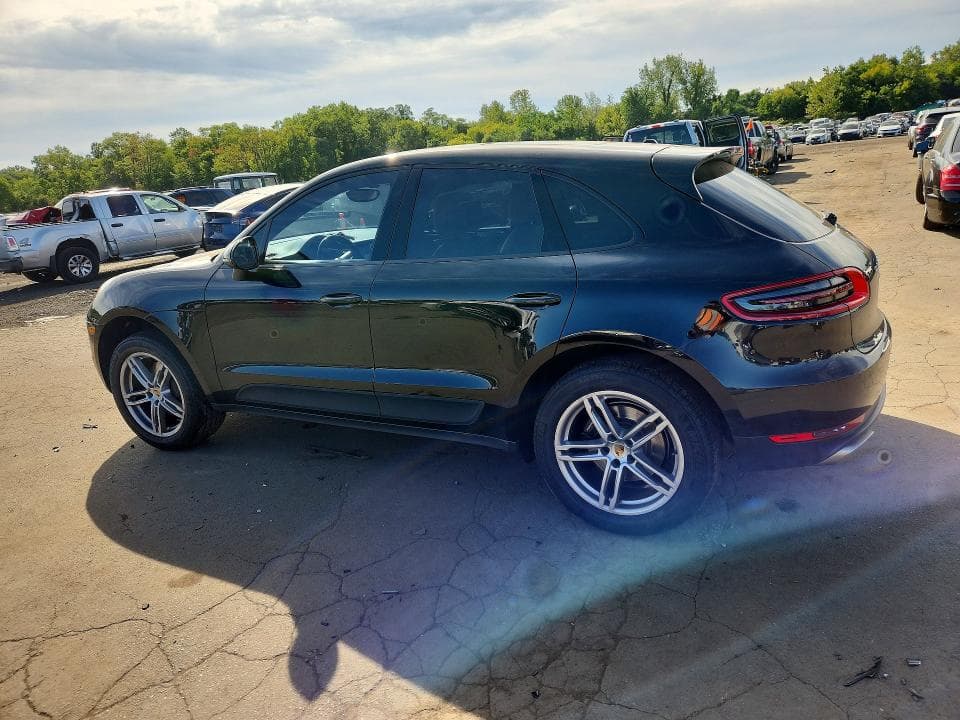 2018 PORSCHE MACAN 2