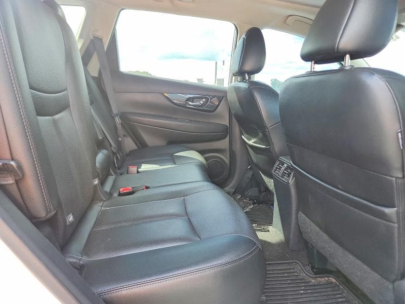 2017 NISSAN ROGUE SL 10