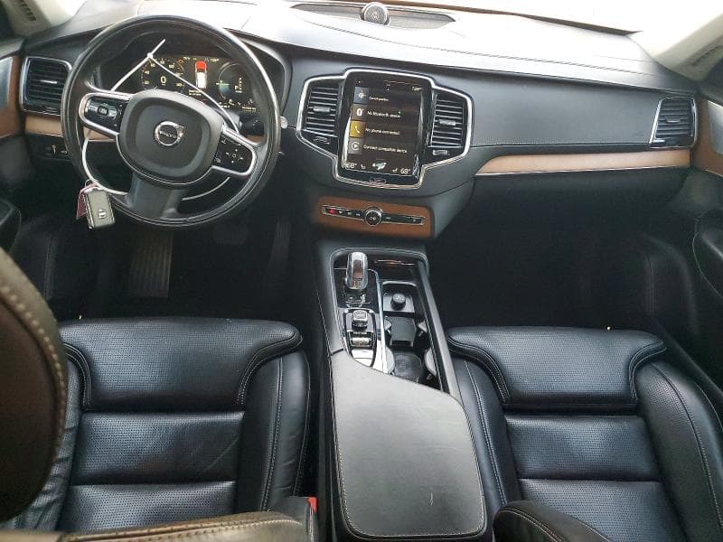 2017 VOLVO XC90 T8 8