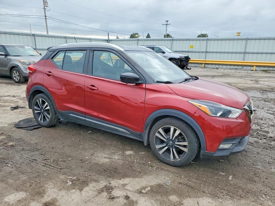 2019 NISSAN KICKS SR 4