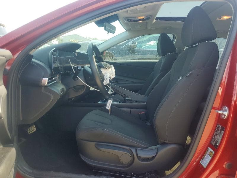 2025 HYUNDAI ELANTRA SEL 7