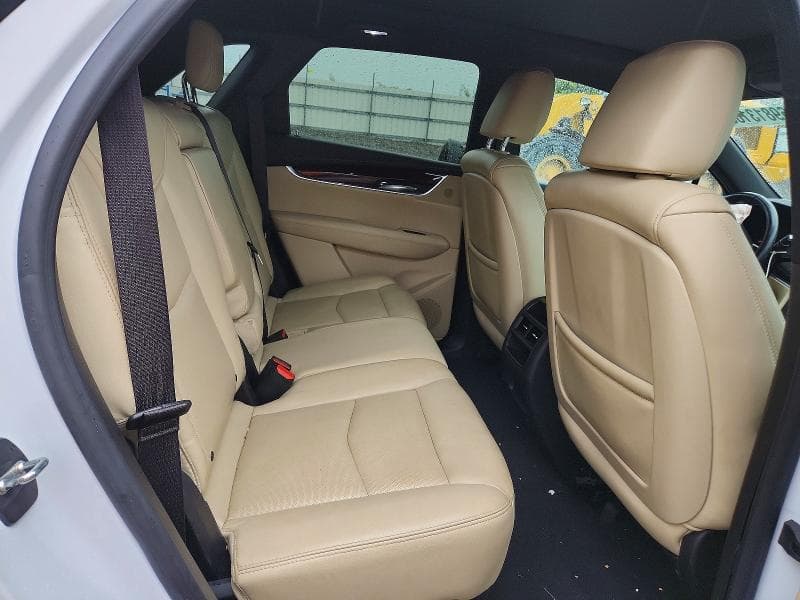 2017 CADILLAC XT5 LUXURY 11