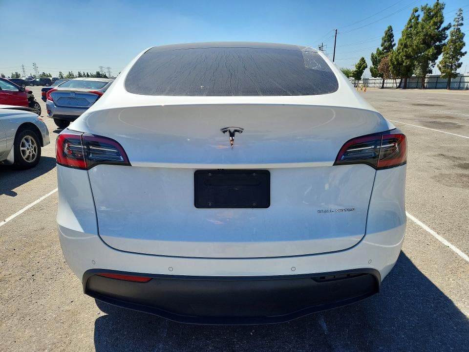 2021 TESLA MODEL Y 6