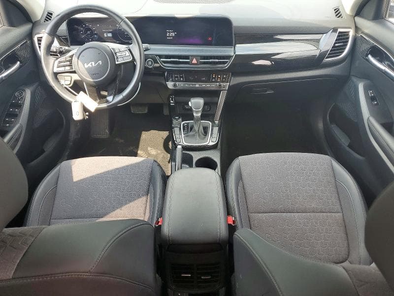 2024 KIA SELTOS S 8