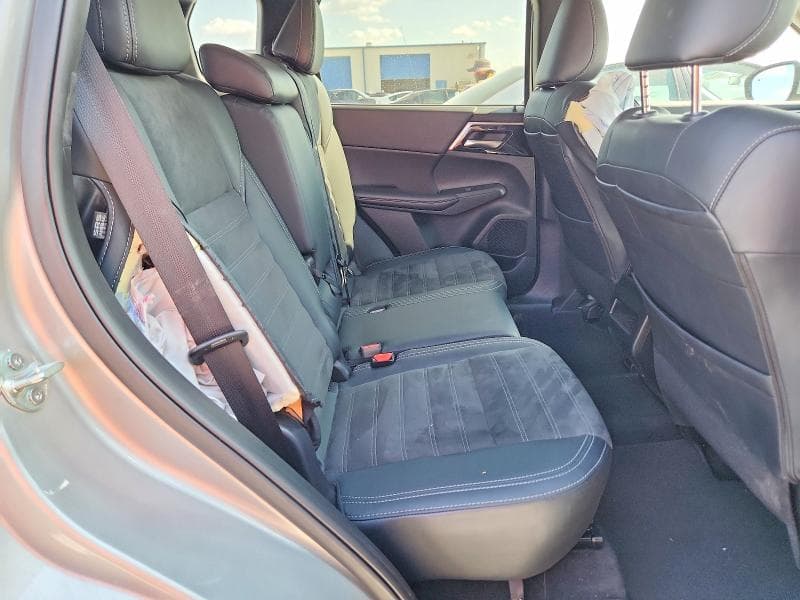 2024 MITSUBISHI OUTLANDER SE 11