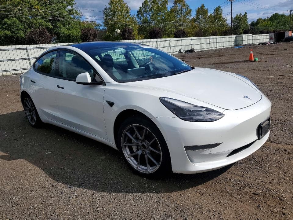 2022 TESLA MODEL 3 4