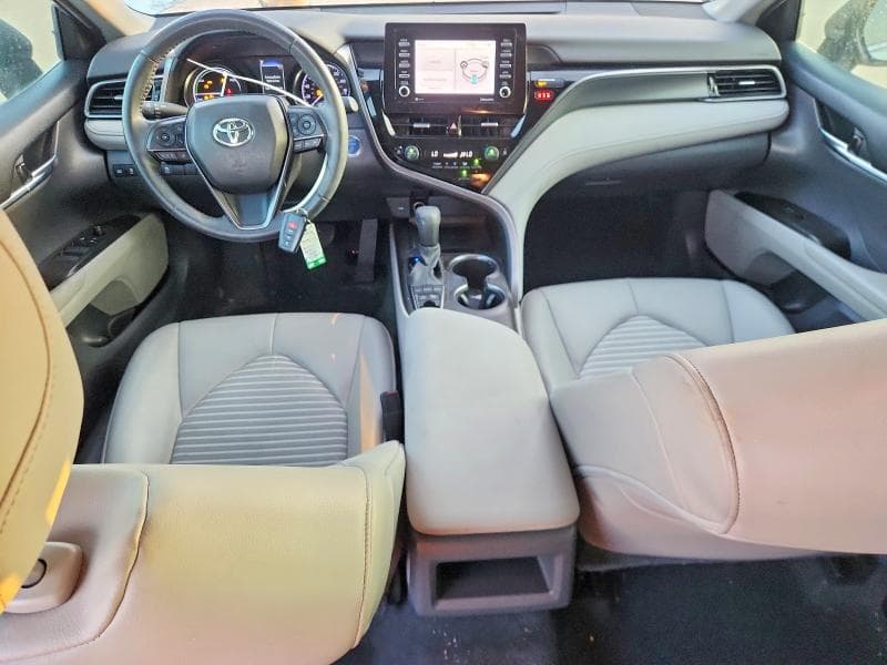 2021 TOYOTA CAMRY SE 8