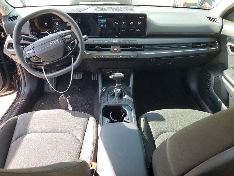 2026 KIA K4 LXS 8