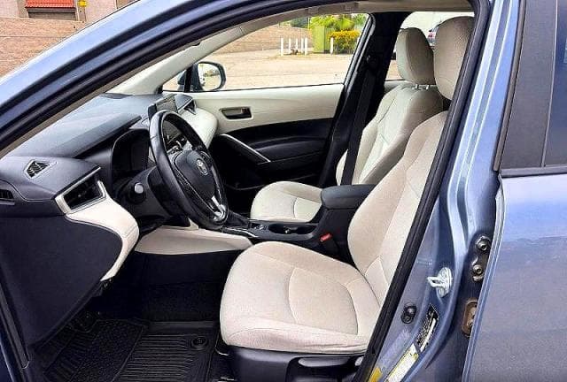 2022 TOYOTA COROLLA CROSS LE 5