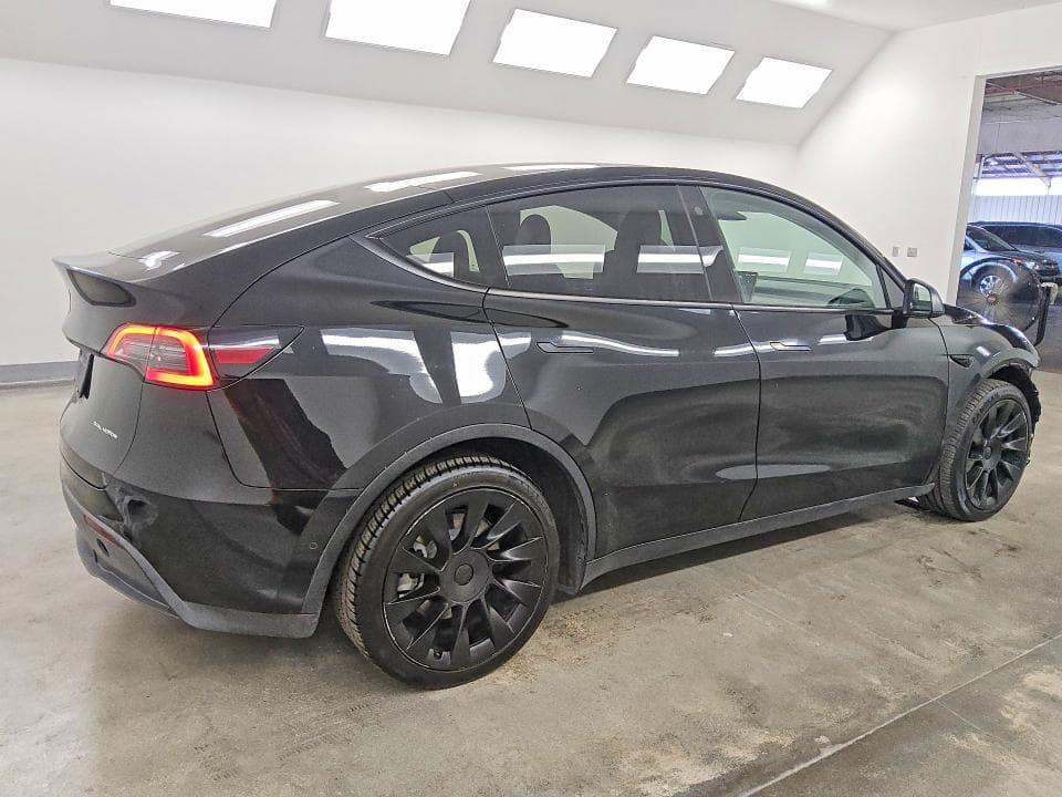 2022 TESLA MODEL Y 3