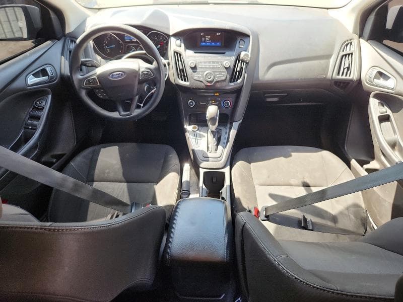 2017 FORD FOCUS SE 8