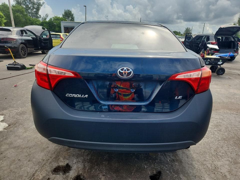 2018 TOYOTA COROLLA LE 6