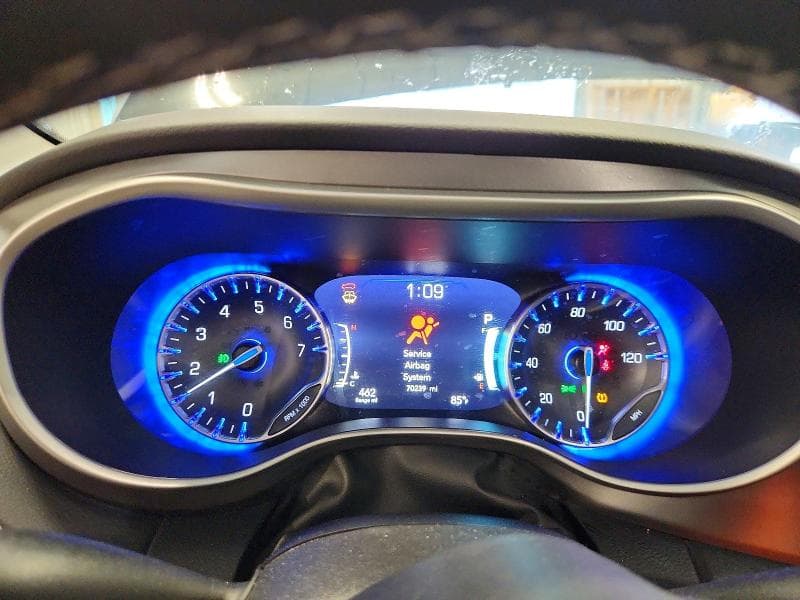 2023 CHRYSLER PACIFICA TOURING L 9