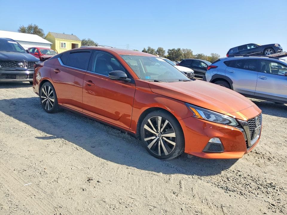 2021 NISSAN ALTIMA SR 4