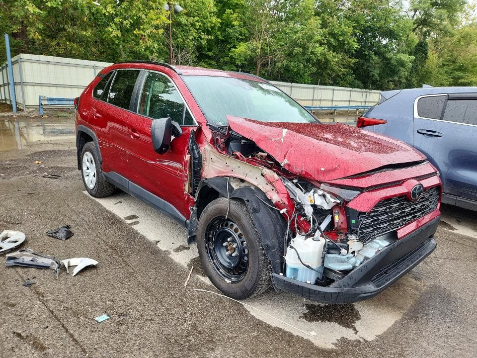 2019 TOYOTA RAV4 LE 4