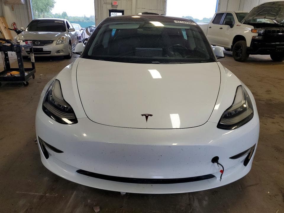 2018 TESLA MODEL 3 5