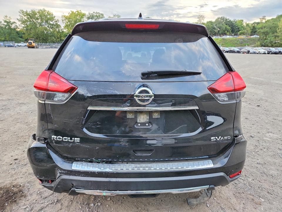 2017 NISSAN ROGUE SV 6