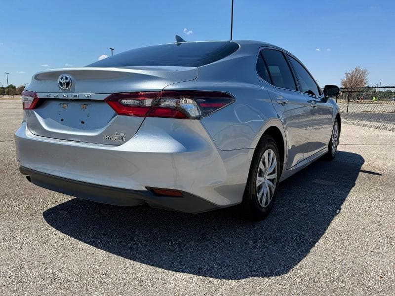 2022 TOYOTA CAMRY LE 4